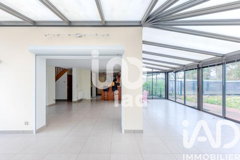 Maison - 180 m² - 7 pièces