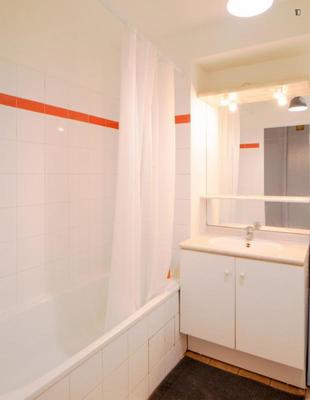 Chambre - 10 m² - 4 pièces