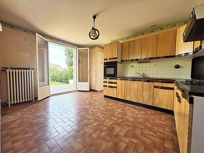 Maison - 144 m² - 8 pièces