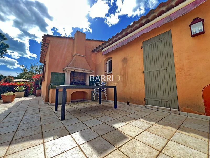 Maison - 208 m² - 7 pièces