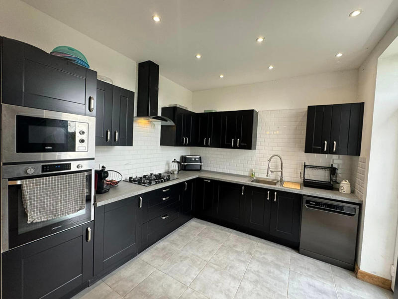 Maison - 130 m² - 7 pièces