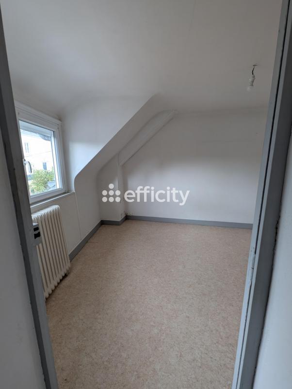 Maison - 92 m² - 5 pièces