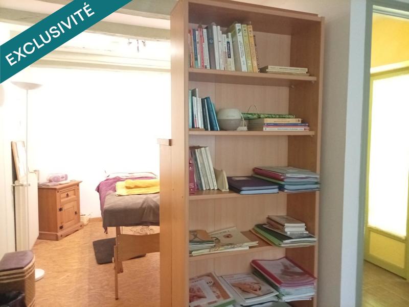 Maison - 248 m² - 9 pièces