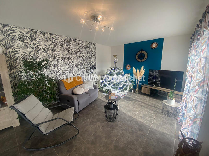 Maison - 99 m² - 4 pièces