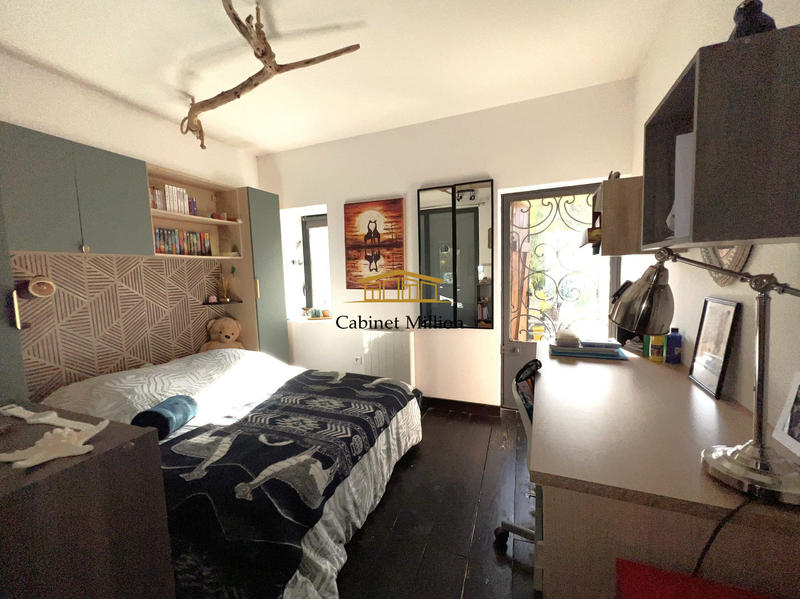 Maison - 169 m² - 7 pièces