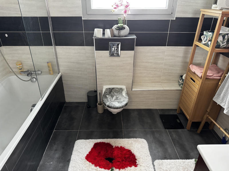 Maison - 202 m² - 7 pièces