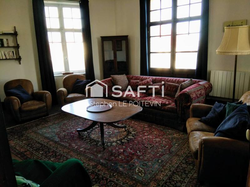 Maison - 272 m² - 12 pièces