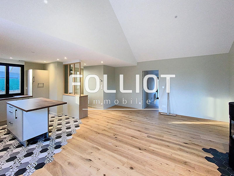 Maison - 95 m² - 5 pièces