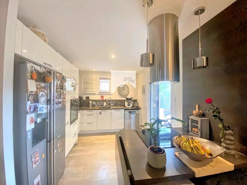 Maison - 105 m² - 5 pièces