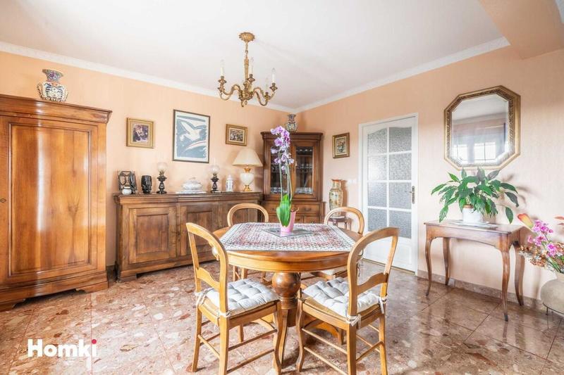 Villa - 166 m² - 6 pièces