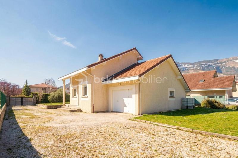Maison - 143 m² - 5 pièces