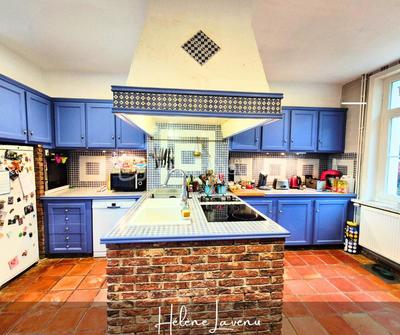 Propriété - 271 m² - 12 pièces