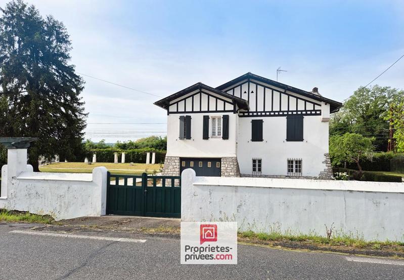 Maison - 179 m² - 8 pièces