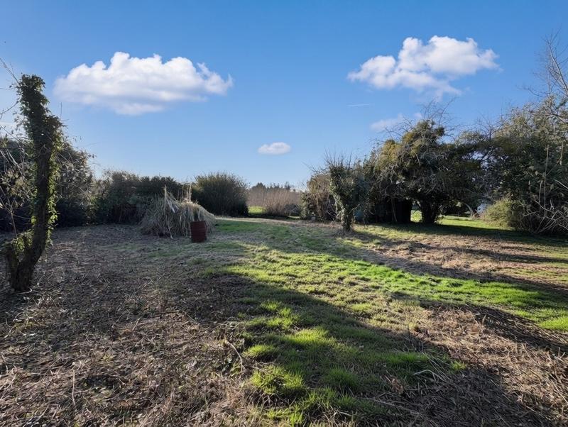 Terrain constructible - 764 m²