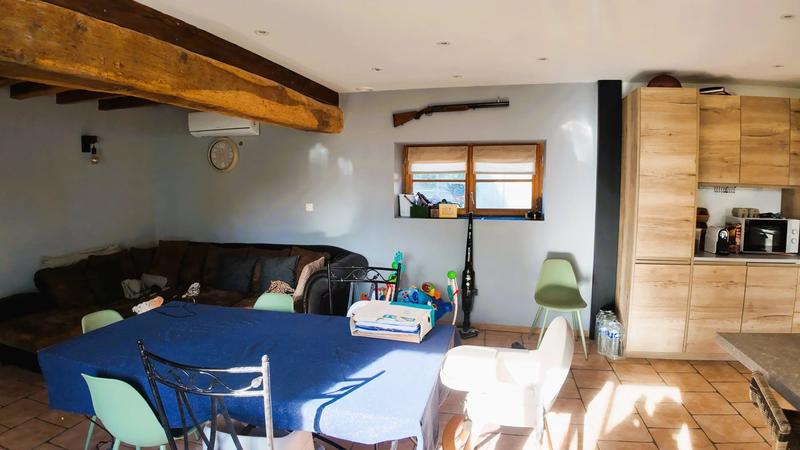 Maison traditionnelle - 122 m² - 6 pièces