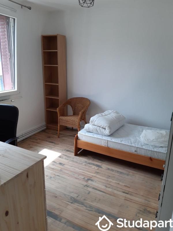 Chambre - 12 m² - 1 pièce