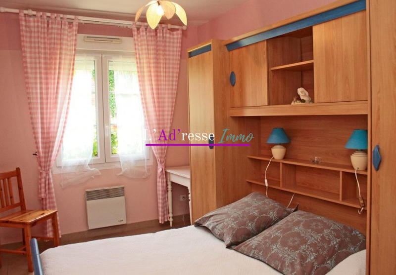 Maison - 300 m² - 21 pièces