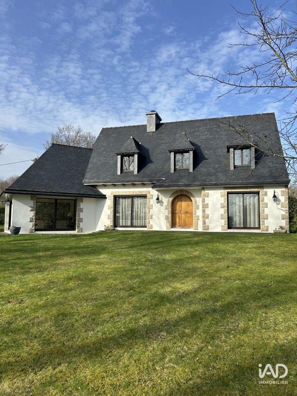 Maison - 195 m² - 5 pièces