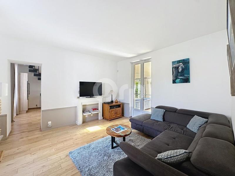 Maison - 121 m² - 4 pièces