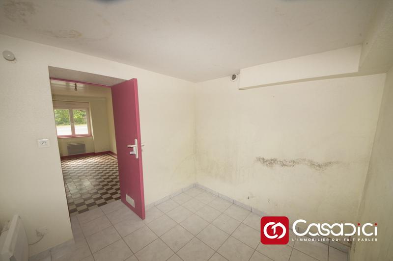 Maison - 96 m² - 5 pièces