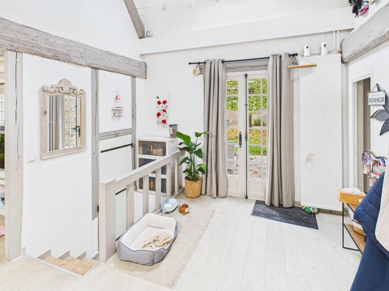 Maison - 600 m² - 7 pièces