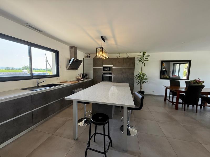 Villa - 144 m² - 6 pièces