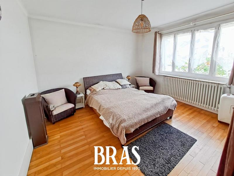 Appartement - 141 m² - 4 pièces