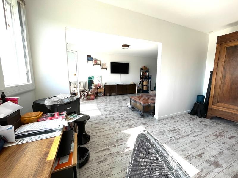 Appartement - 97 m² - 4 pièces