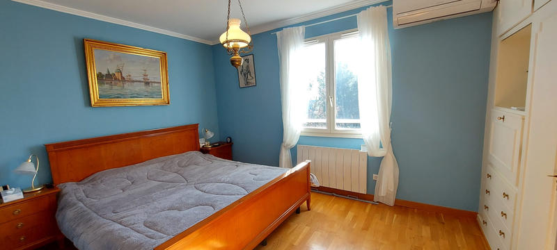 Villa - 209 m² - 8 pièces