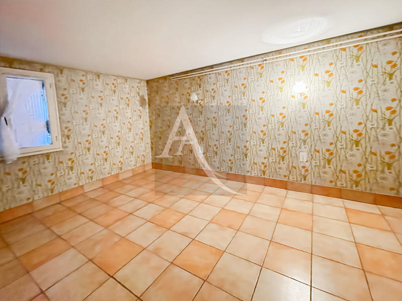 Maison - 83 m² - 5 pièces