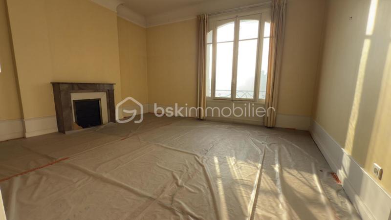 Appartement - 147 m² - 5 pièces