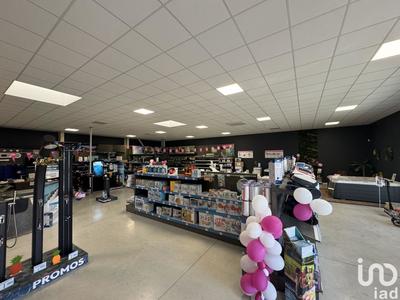 Local commercial - 348 m²