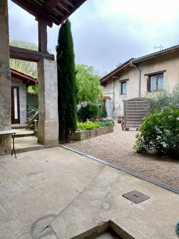 Maison - 250 m² - 6 pièces