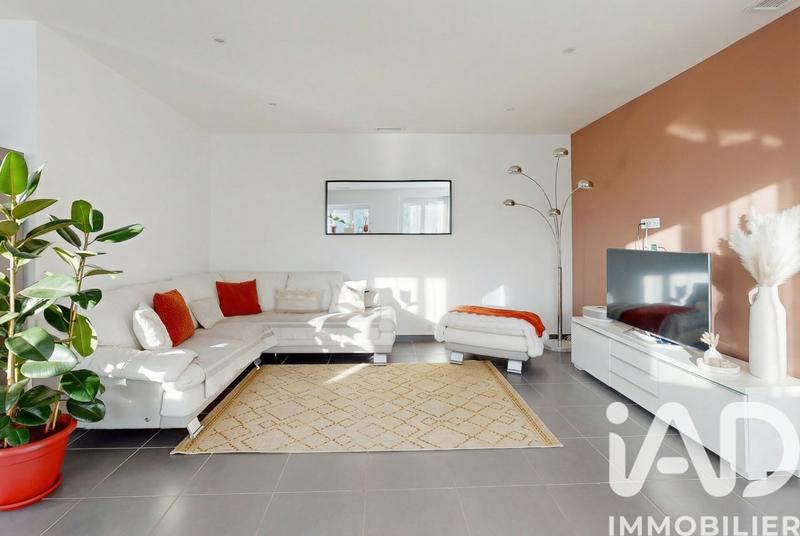 Maison de village - 100 m² - 4 pièces