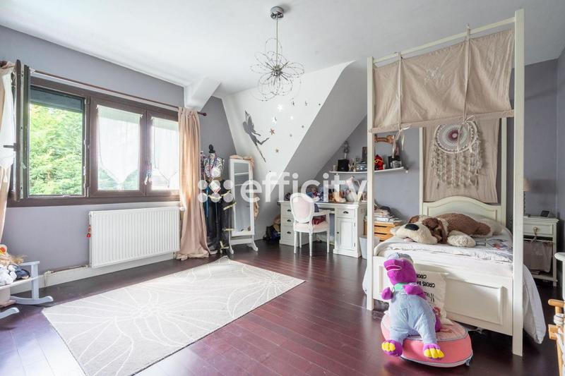 Maison - 165 m² - 5 pièces