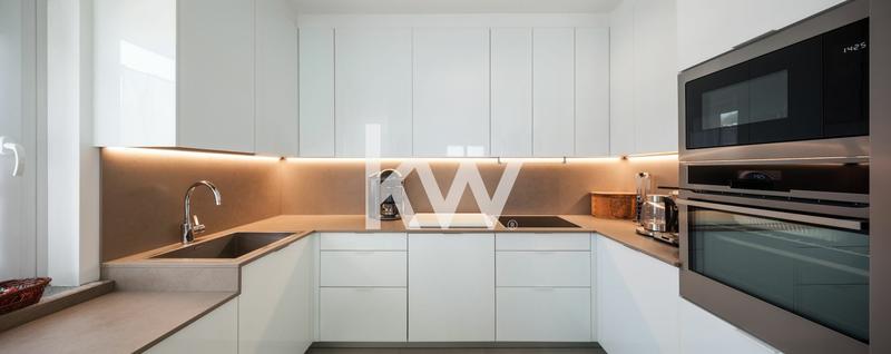 Appartement - 99 m² - 5 pièces