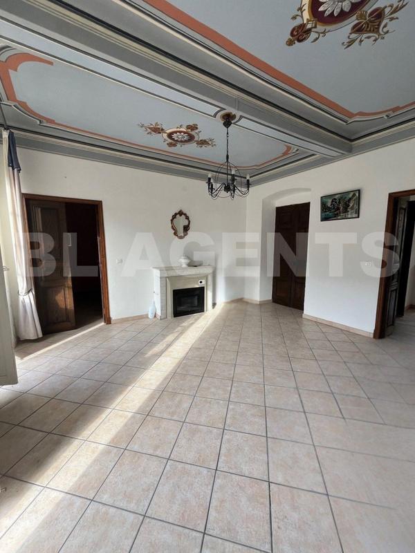 Appartement - 100 m² - 5 pièces