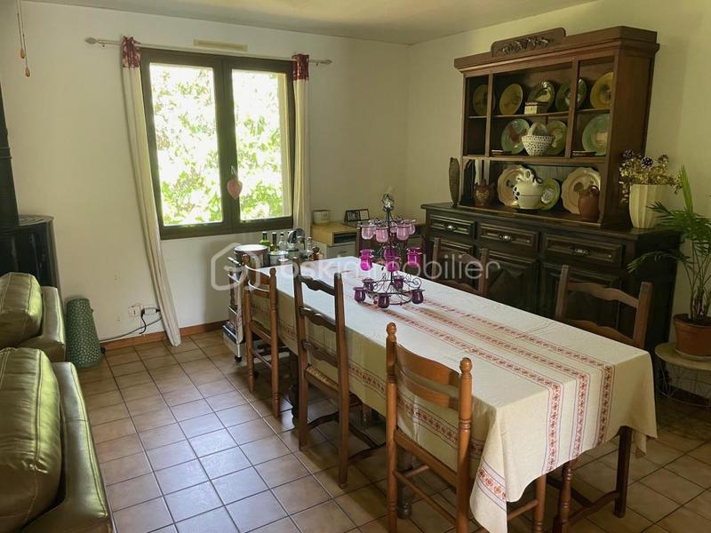 Maison - 121 m² - 6 pièces