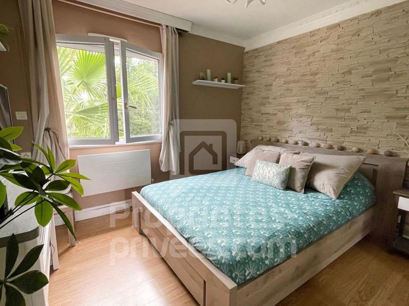 Maison - 142 m² - 7 pièces