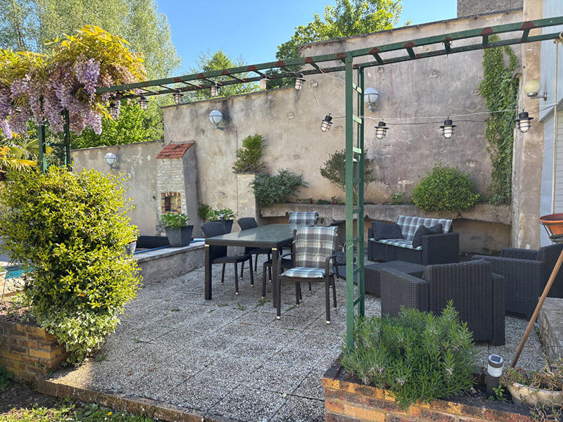 Maison - 187 m² - 6 pièces