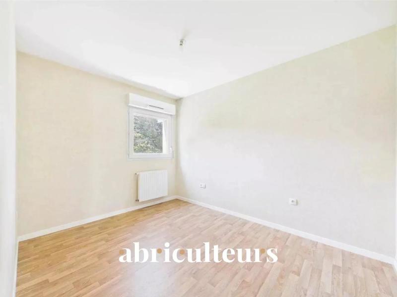 Maison - 97 m² - 5 pièces