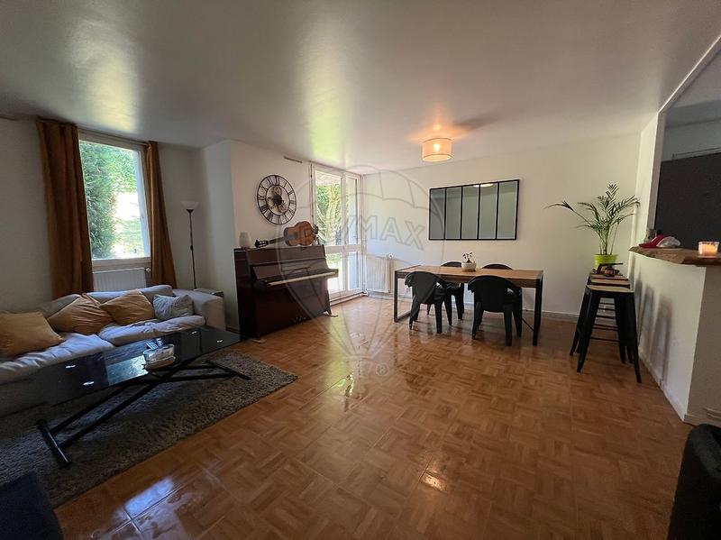 Maison - 86 m² - 4 pièces