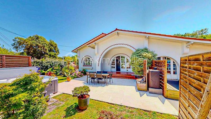 Maison - 140 m² - 7 pièces