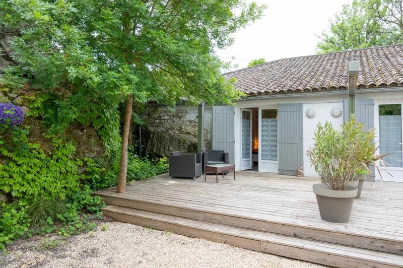 Propriété - 750 m² - 16 pièces