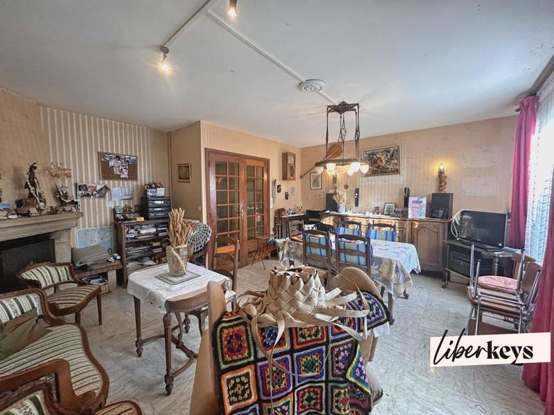 Maison - 161 m² - 7 pièces