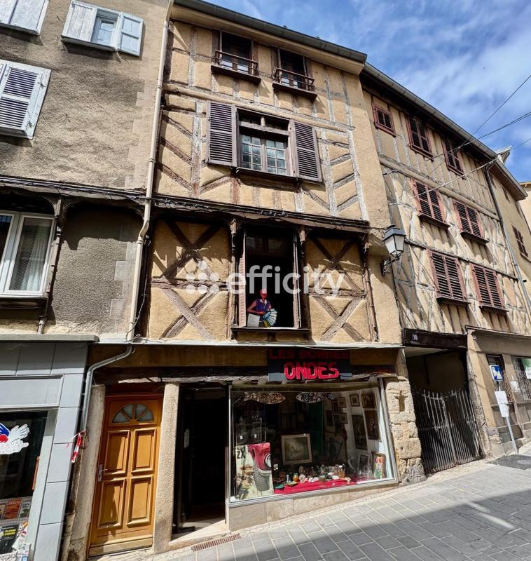 Immeuble - 120 m² - 7 pièces