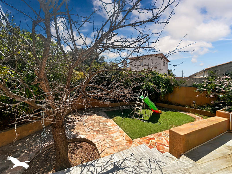 Maison - 202 m² - 7 pièces