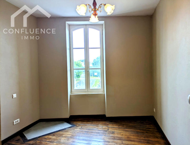 Maison en pierre - 250 m² - 7 pièces