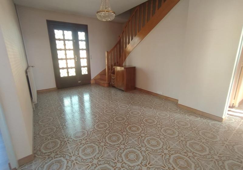 Maison - 222 m² - 8 pièces