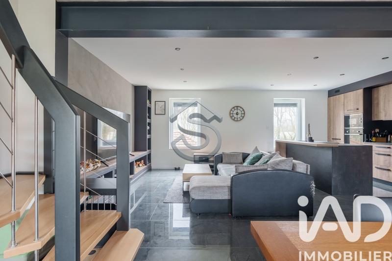 Maison - 90 m² - 4 pièces